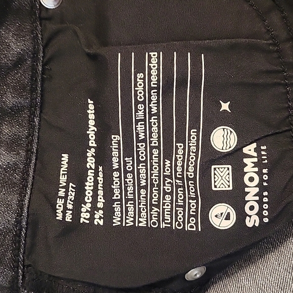 3/$30 SONOMA Black Denim Cut-off Bermuda High Rise Grunge Jean Shorts - Picture 7 of 10